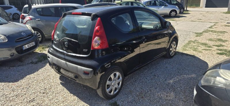 PEUGEOT 107 2009