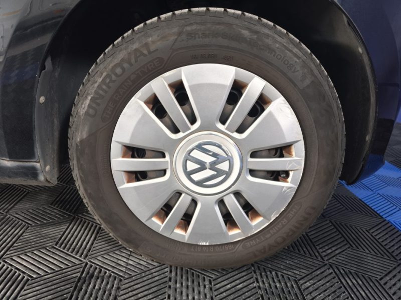 VOLKSWAGEN VW UP 1.0 60Cv FINITION CUP ENTRETIEN COMPLET - CLIMATISATION - BLUETOOTH - GPS  2015