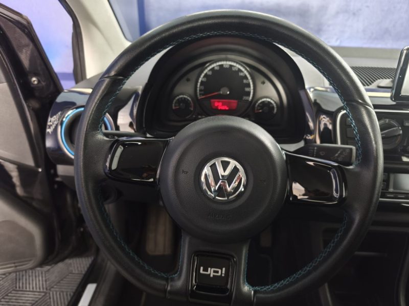 VOLKSWAGEN VW UP 1.0 60Cv FINITION CUP ENTRETIEN COMPLET - CLIMATISATION - BLUETOOTH - GPS  2015