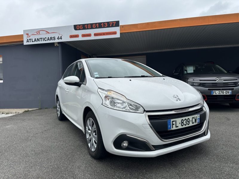 PEUGEOT 208 2019