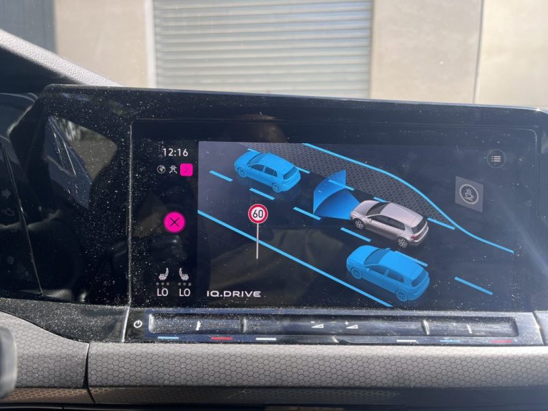 VOLKSWAGEN GOLF 2022