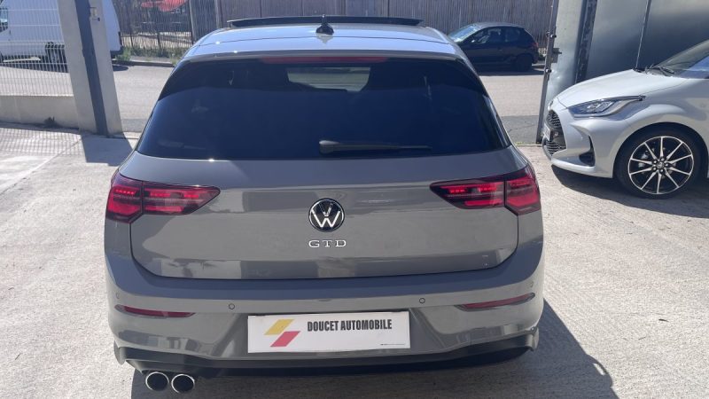 VOLKSWAGEN GOLF 2022