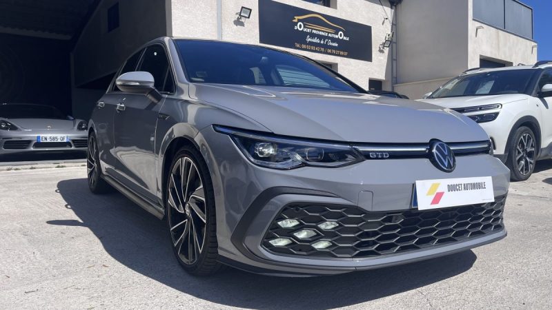 VOLKSWAGEN GOLF 2022