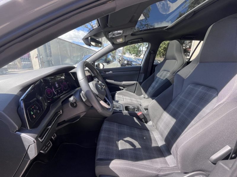 VOLKSWAGEN GOLF 2022