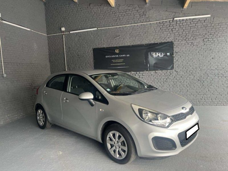 KIA RIO III 1.1 CRDI 75CH FAIBLE KILOMETRAGE 