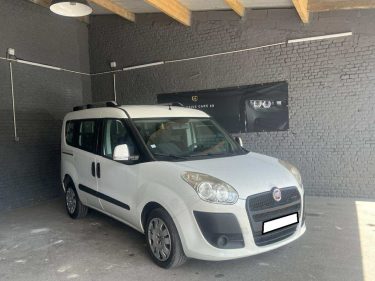 FIAT DOBLO BOITE AUTO 1.6 DIESEL 7 PLACES 
