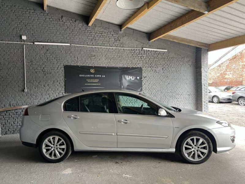 RENAULT LAGUNA 2011