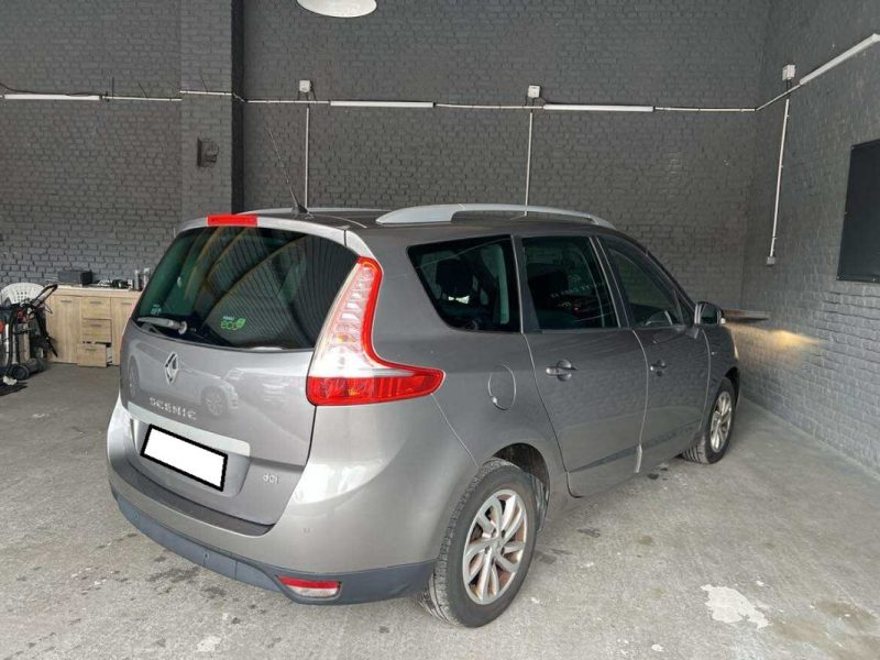 RENAULT MEGANE SCENIC 2015