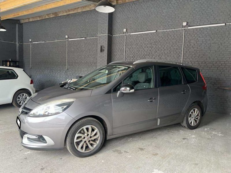 RENAULT MEGANE SCENIC 2015