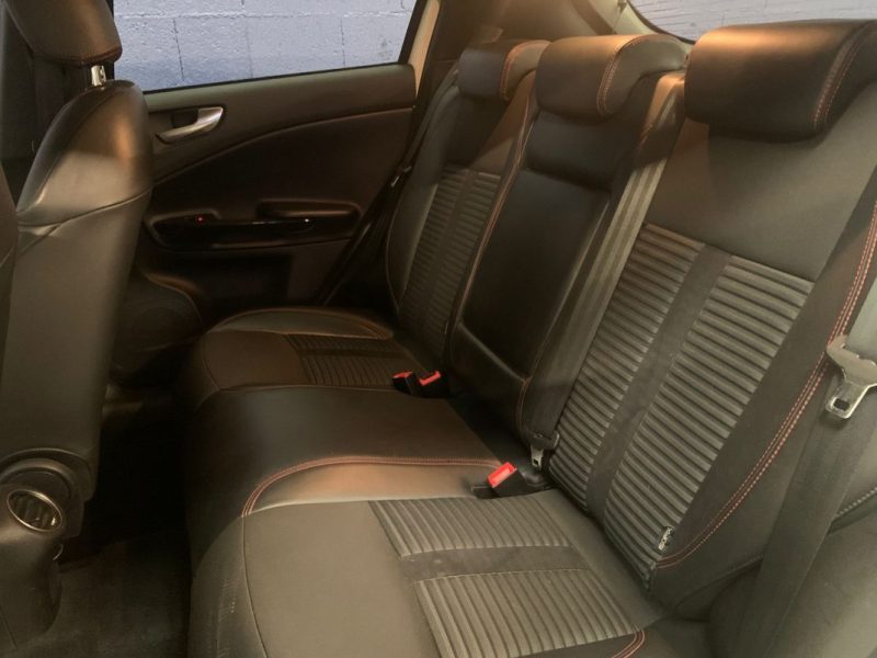 ALFA ROMEO GIULIETTA 1.4 Distinctive-Pack hiver-Cuir Alcantara 