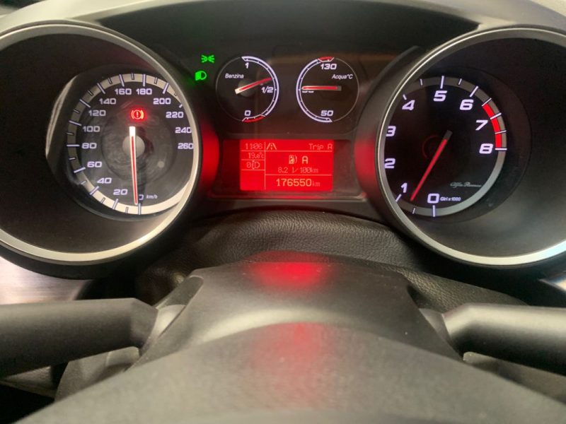 ALFA ROMEO GIULIETTA 1.4 Distinctive-Pack hiver-Cuir Alcantara 