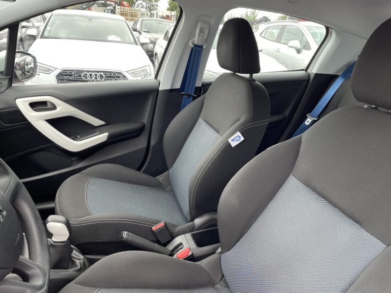 PEUGEOT 208 1.2 L 68ch Like 5p GARANTIE 3/12 MOIS