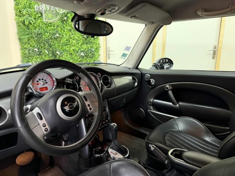 MINI MINI 2006