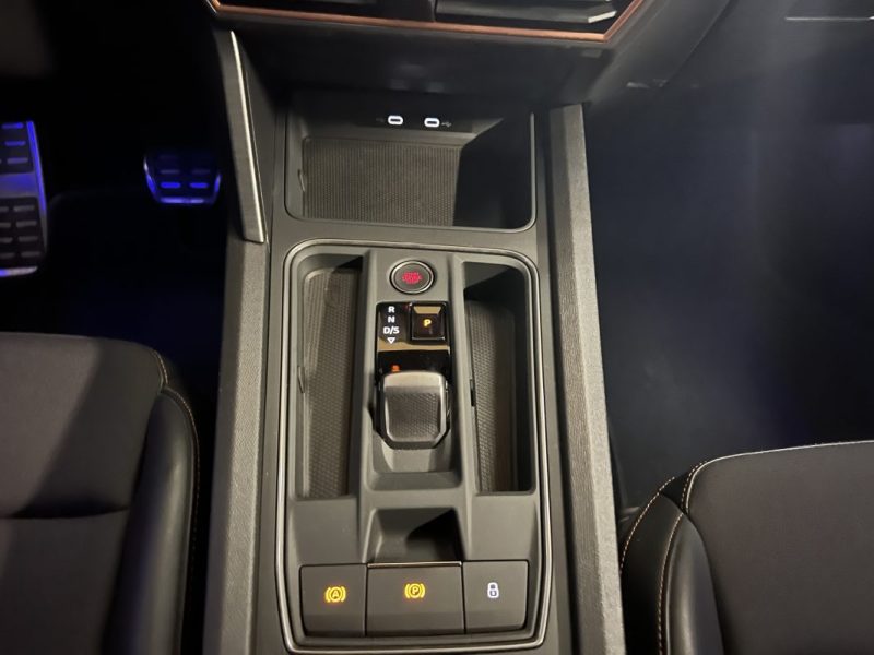 CUPRA LEON ST E-HYBRID 245CH - GRIS ENCELADE MAT 42500KM