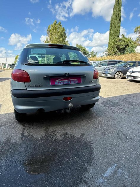 PEUGEOT 206 2001