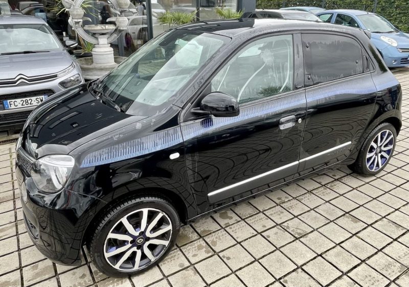 RENAULT TWINGO 2016.0.9 TCe 90ch COSMIC EDC