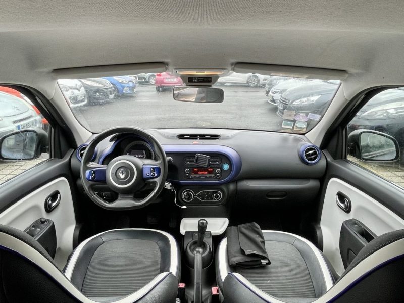 RENAULT TWINGO 2016.0.9 TCe 90ch COSMIC EDC