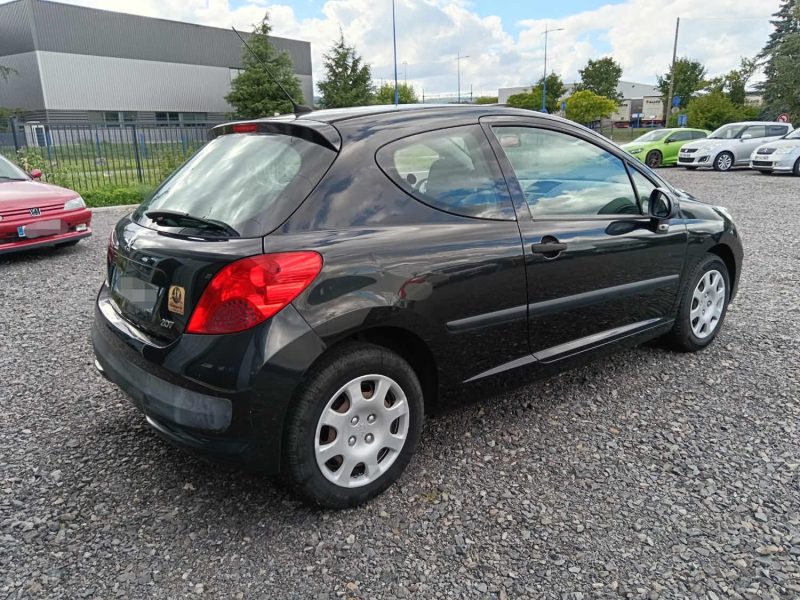 PEUGEOT 207 1.4 HDI 70 cv Urban 1ere Main suivi complet CT OK