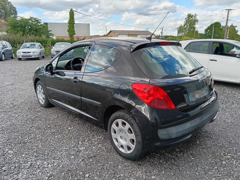 PEUGEOT 207 1.4 HDI 70 cv Urban 1ere Main suivi complet CT OK