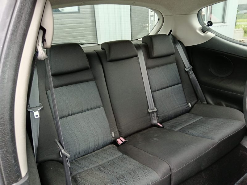 PEUGEOT 207 1.4 HDI 70 cv Urban 1ere Main suivi complet CT OK