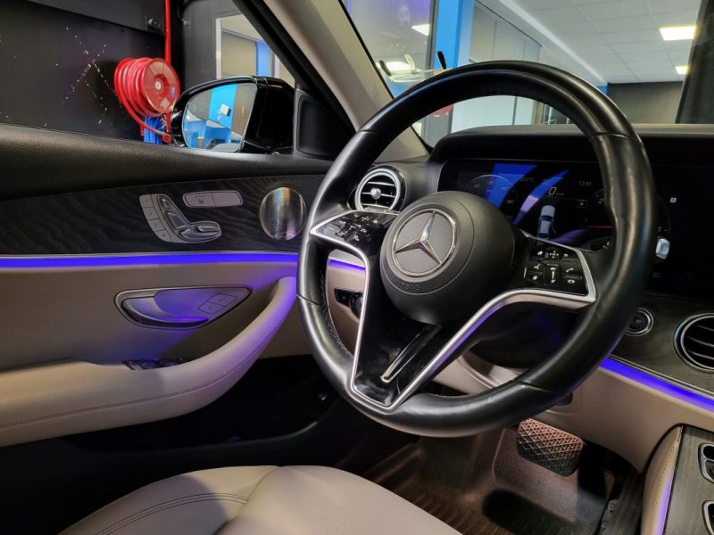 MERCEDES Classe E 220d 194ch AMG LINE / TOIT OUVRANT / SIEGES ELECTRIQUES A MEMOIRE/ BURMESTER