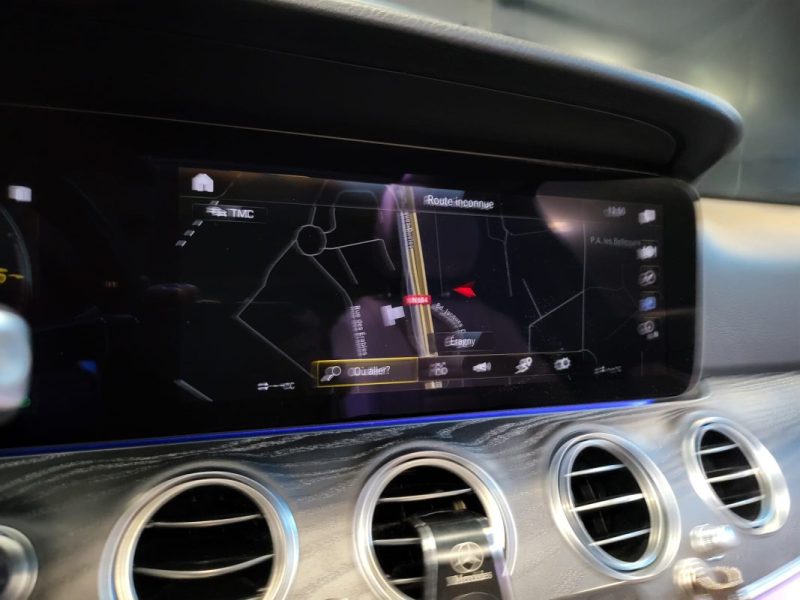 MERCEDES Classe E 220d 194ch AMG LINE / TOIT OUVRANT / SIEGES ELECTRIQUES A MEMOIRE/ BURMESTER