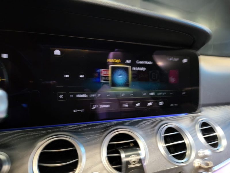 MERCEDES CLASSE E 220 D 194ch AMG LINE /TOIT OUVRANT /SIEGES ELECTRIQUES A MEMOIRE/ BURMESTER