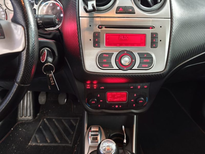 ALFA ROMEO ALFA ROMEO MITO 1.6 JTDM EXCLUSIVE 120 Cv REGULATEUR DE VITESSE - CLIMATISATION - CUIR - RADAR ARRIERE  2012