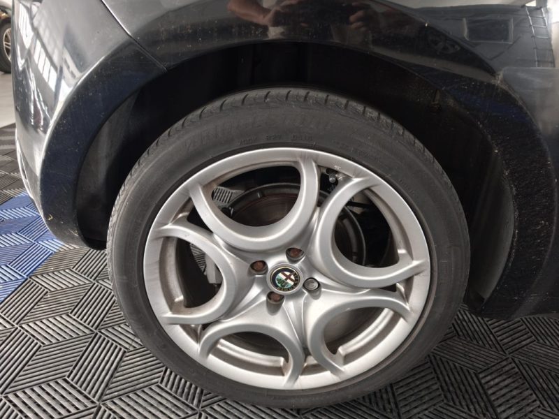 ALFA ROMEO ALFA ROMEO MITO 1.6 JTDM EXCLUSIVE 120 Cv REGULATEUR DE VITESSE - CLIMATISATION - CUIR - RADAR ARRIERE  2012