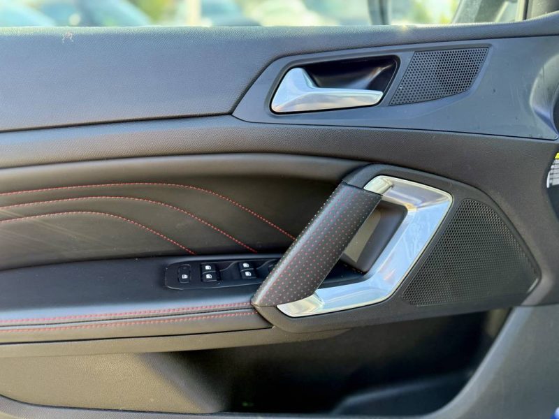 PEUGEOT 308 2.0 BlueHDi 180ch S&S GT EAT8