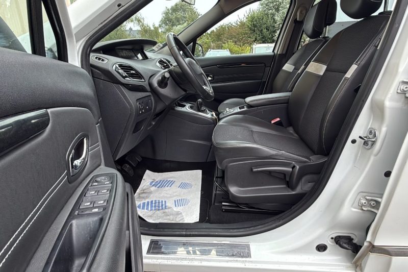 RENAULT GRAND SCENIC 1.5 dCi 110 Authentique 5 places BVM6