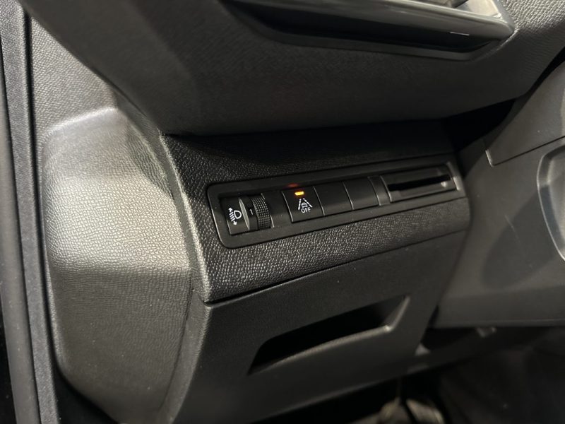 PEUGEOT 3008 1.5 BlueHDi 130ch S&S Allure EAT8