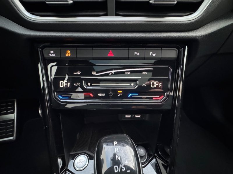 VOLKSWAGEN T-ROC 2024