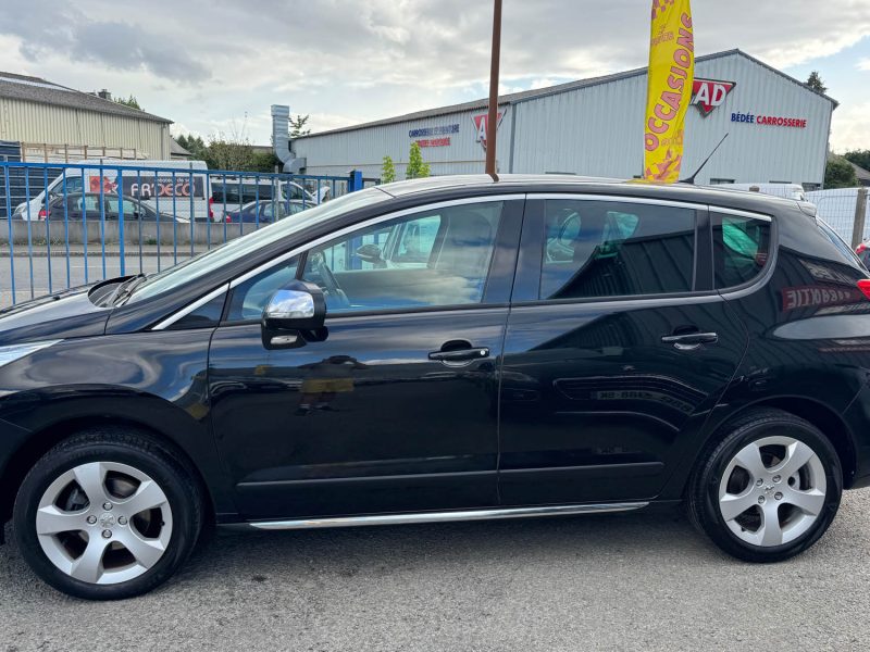 PEUGEOT 3008 1.6 HDi 112 Business Pac