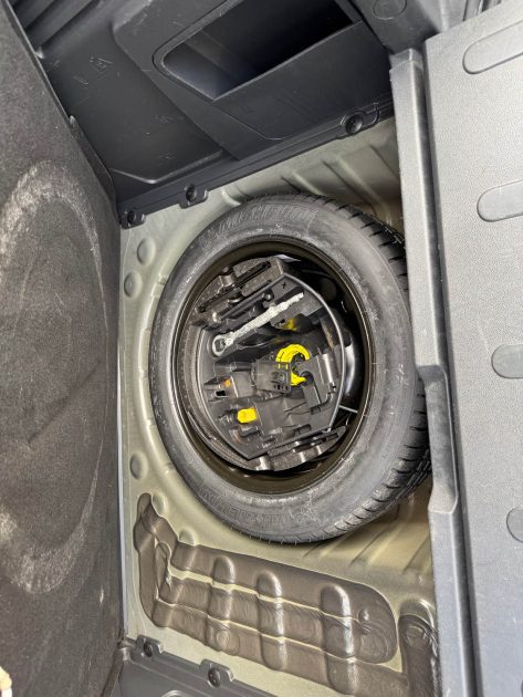 PEUGEOT 3008 1.6 HDi 112 Business Pac