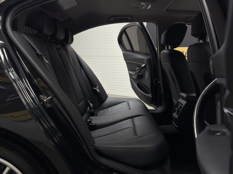 BMW Série 3 320dA xDrive 184ch - Luxury