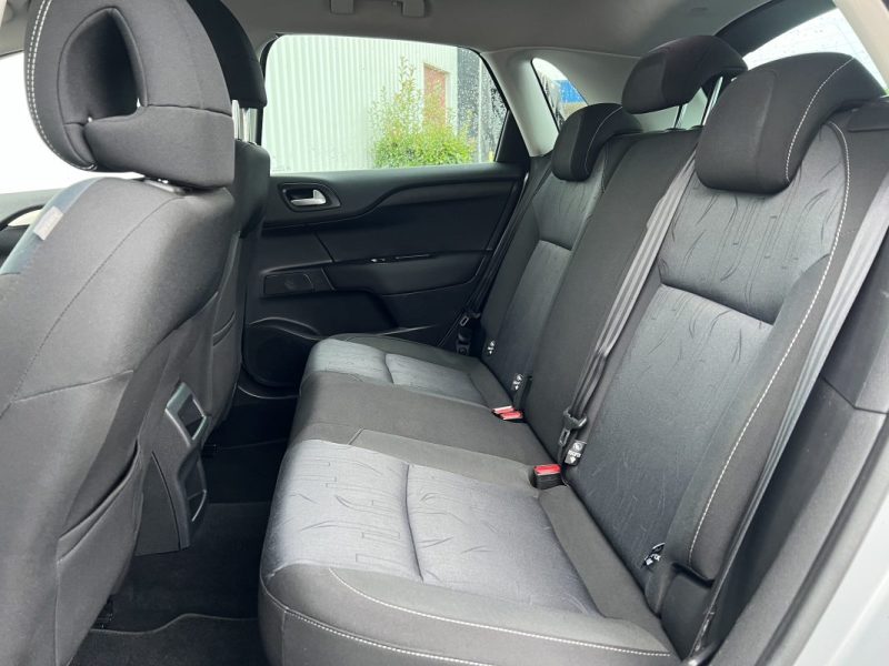 Citroen C4 1.2i 130ch Confort S&S / Garantie 3/12 Mois