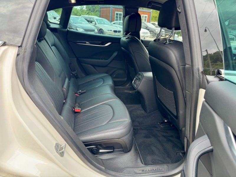 MASERATI LEVANTE 3.0 V6 275ch Diesel GranLusso 2