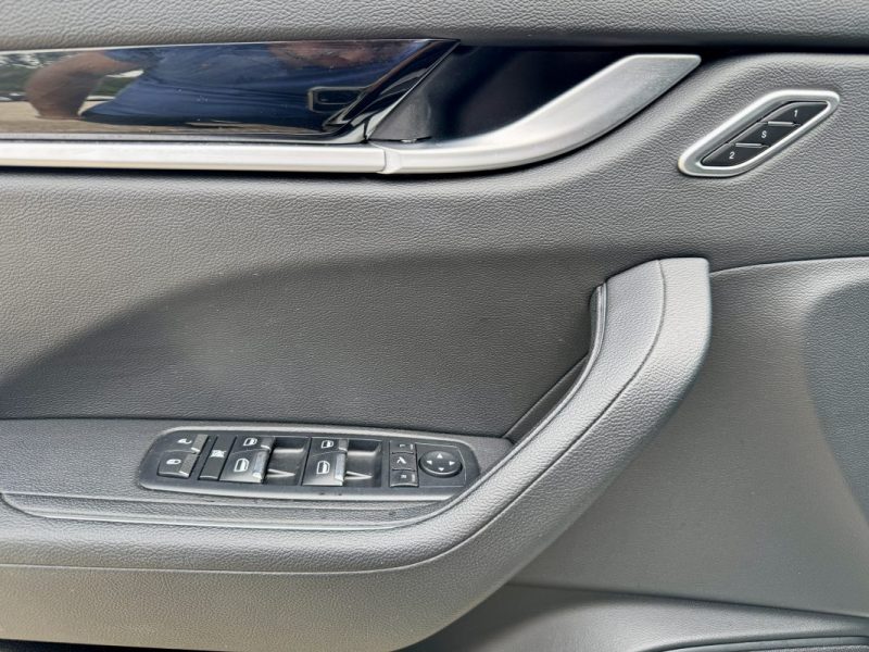 MASERATI LEVANTE 3.0 V6 275ch Diesel GranLusso 2