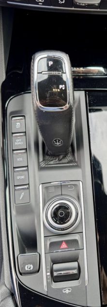 MASERATI LEVANTE 3.0 V6 275ch Diesel GranLusso 2