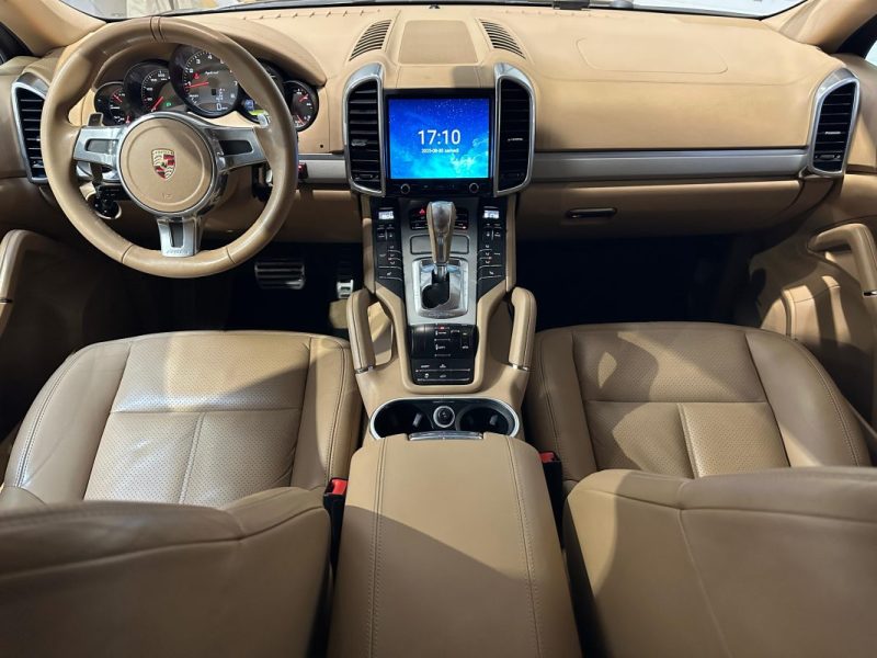 PORSCHE CAYENNE S Hybrid 3.0 V6 380CH / SUIVI COMPLET