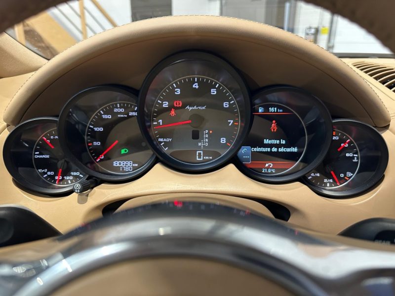 PORSCHE CAYENNE S Hybrid 3.0 V6 380CH / SUIVI COMPLET