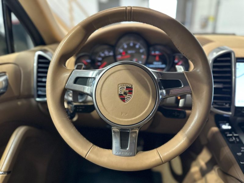 PORSCHE CAYENNE S Hybrid 3.0 V6 380CH / SUIVI COMPLET