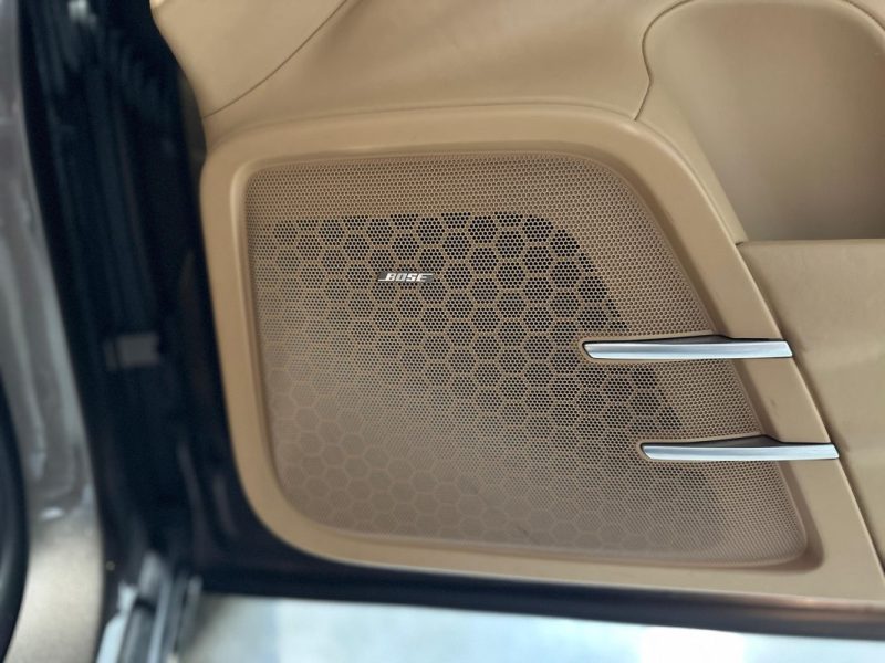 PORSCHE CAYENNE S Hybrid 3.0 V6 380CH / SUIVI COMPLET