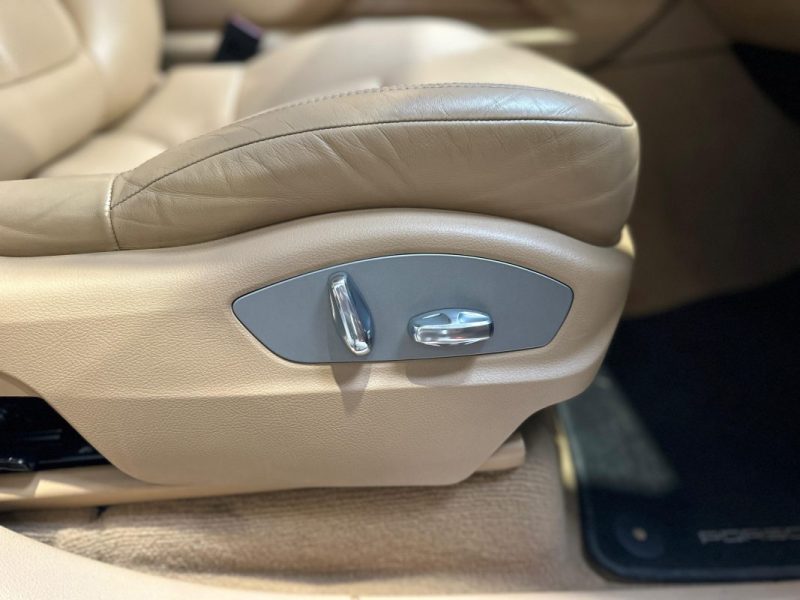 PORSCHE CAYENNE S Hybrid 3.0 V6 380CH / SUIVI COMPLET