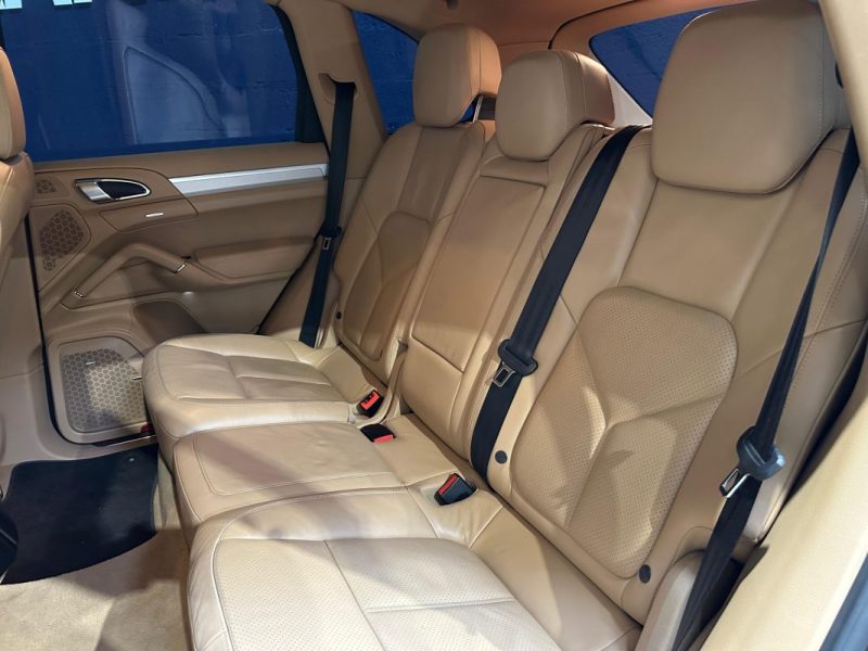 PORSCHE CAYENNE S Hybrid 3.0 V6 380CH / SUIVI COMPLET