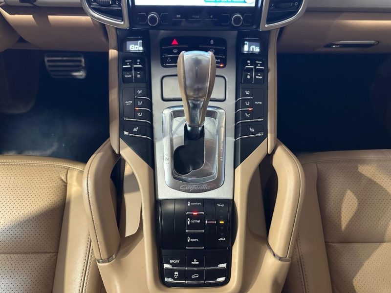 PORSCHE CAYENNE S Hybrid 3.0 V6 380CH / SUIVI COMPLET