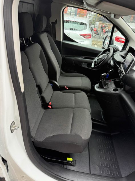 PEUGEOT PARTNER 2020