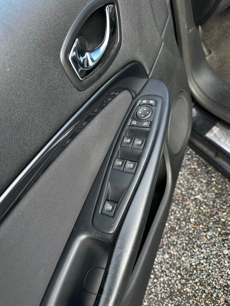 RENAULT MEGANE CC 1. DCI 110 EDC Décapotable Cabriolet boite automatique 