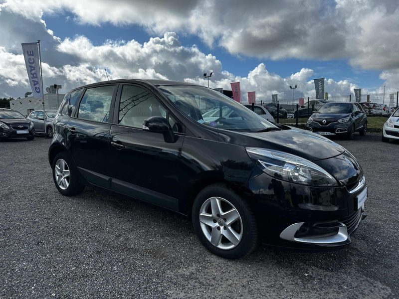 RENAULT SCENIC TCE 115 essence Climatisation FAIBLE KILOMETRE